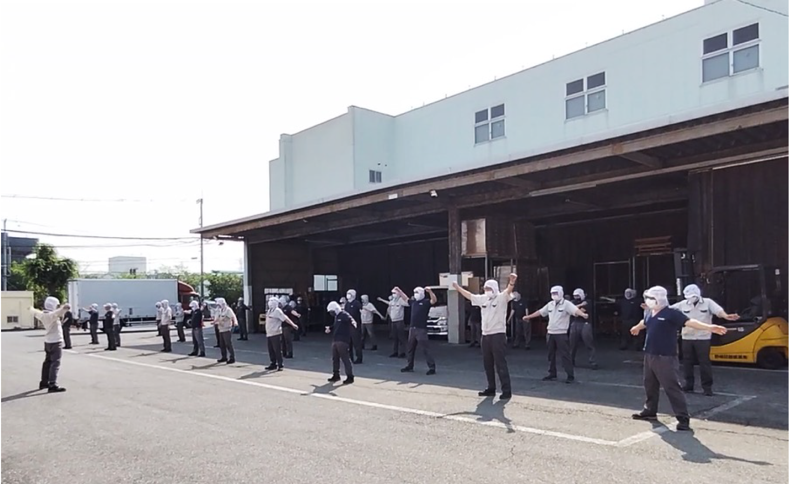 ラジオ体操の様子1